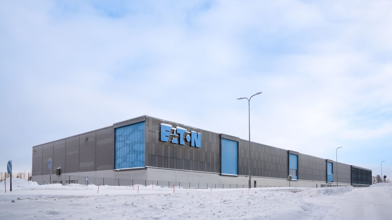 Eaton avas UPS-ide suure nõudluse tõttu Soomes uue tootmislinnaku thumbnail